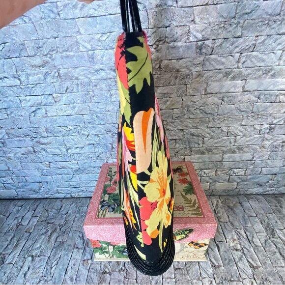 Floral Wheat Straw Tote Bag Dual Handle Snap Closure Brightly Colored Handbag - Picture 7 of 7